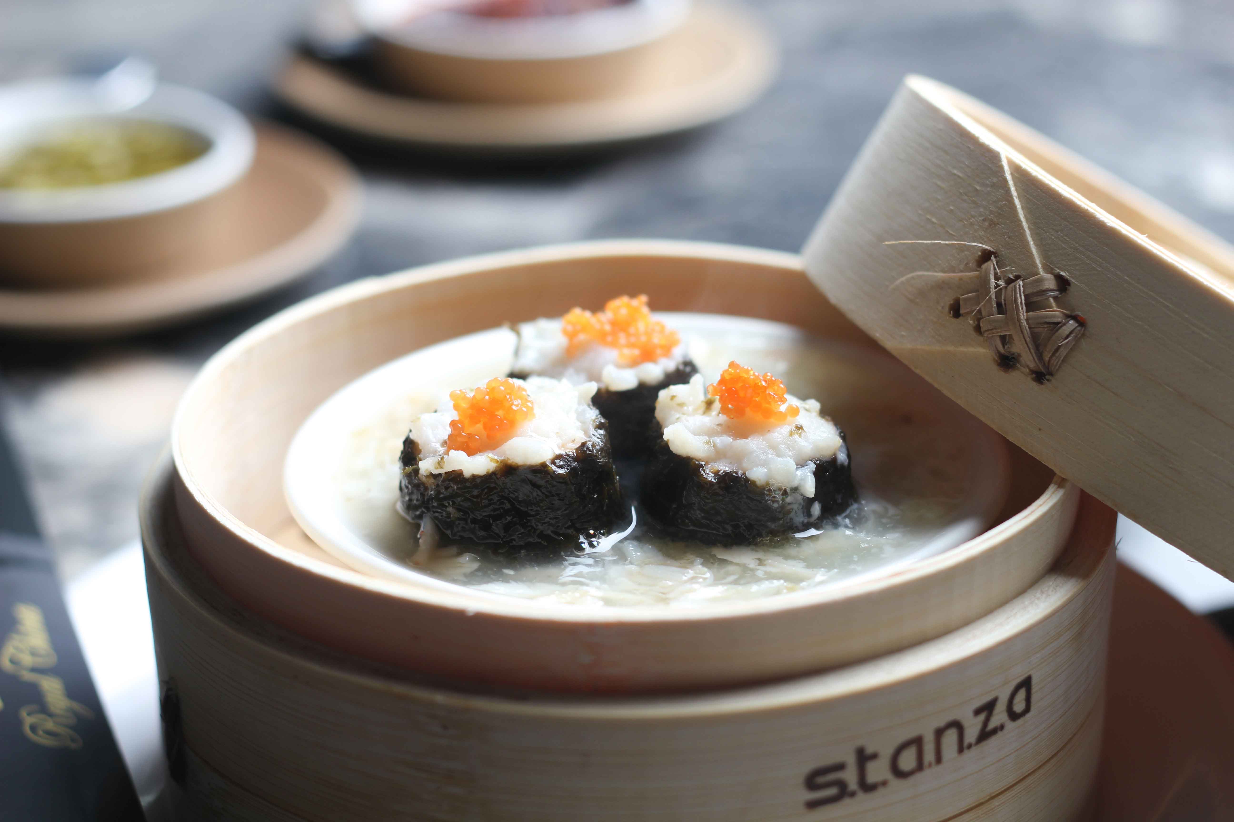 Seaweed-Dumpling-with-Crabmeat-sauce2